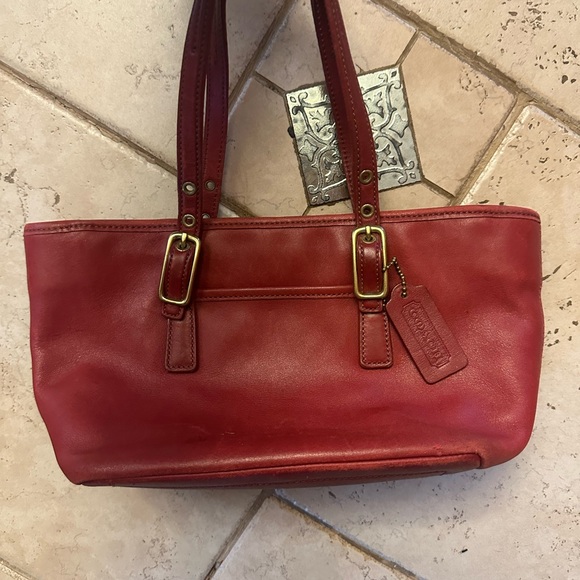 Coach Vintage Red Leather small Market Legacy Tote Shoulder Bag Purse 9846 - Picture 1 of 3